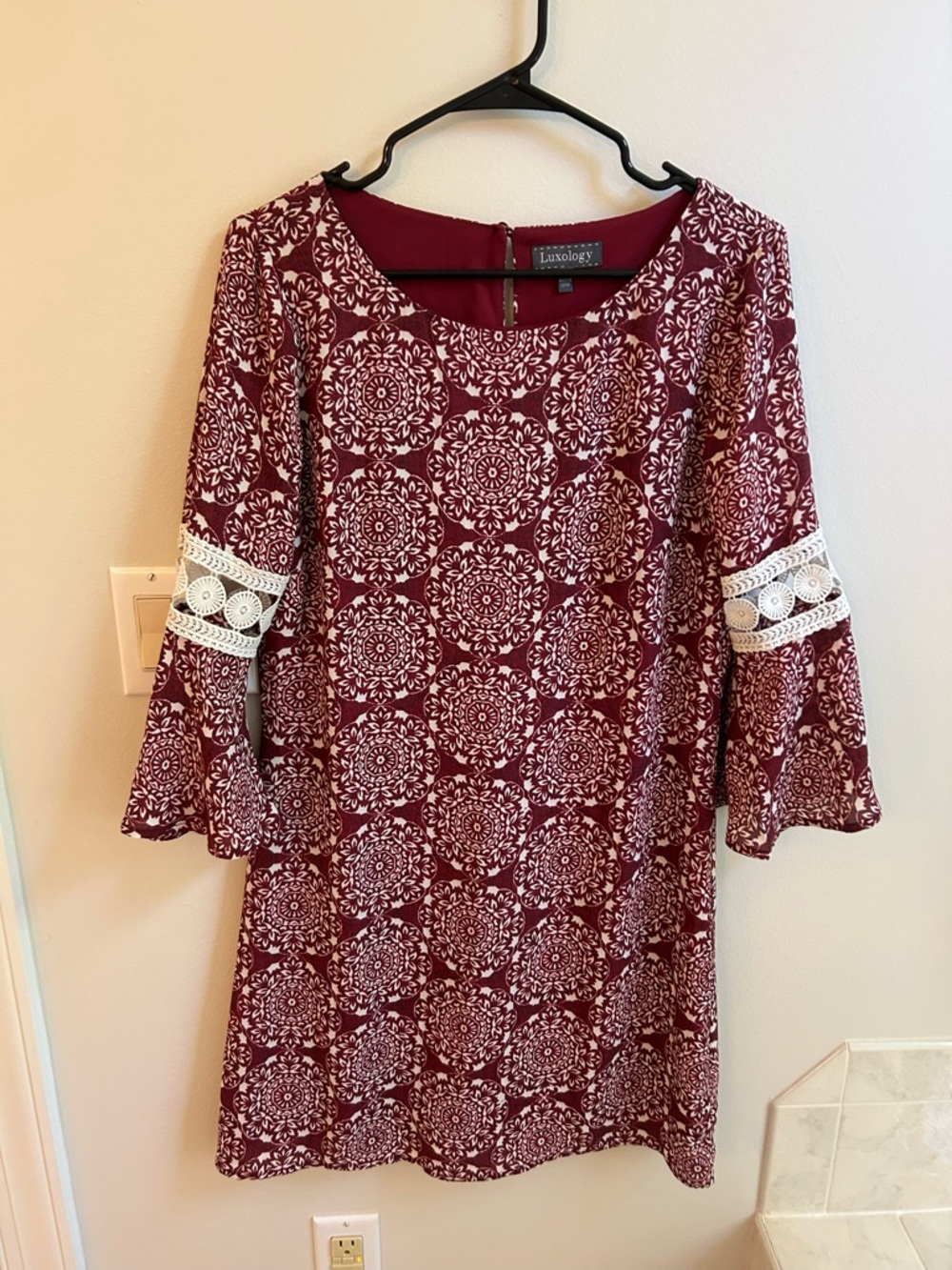 Luxology Burgundy Medallion Print Bell-Sleeve Dress with White Lace